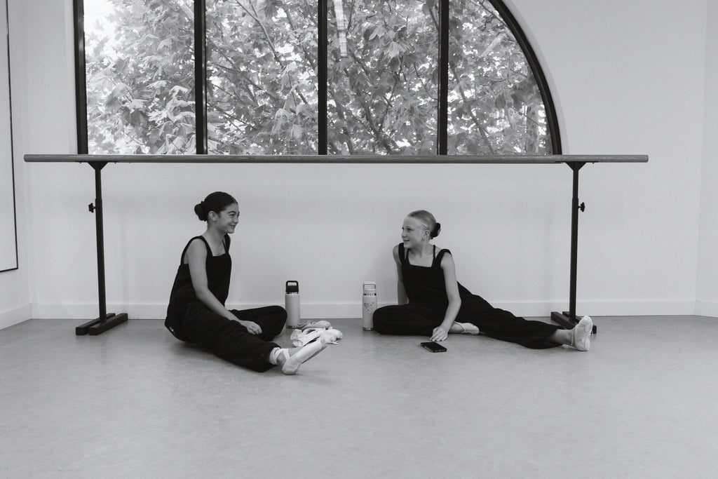 Gumbis Classic Warm-Up – Black (Teen)