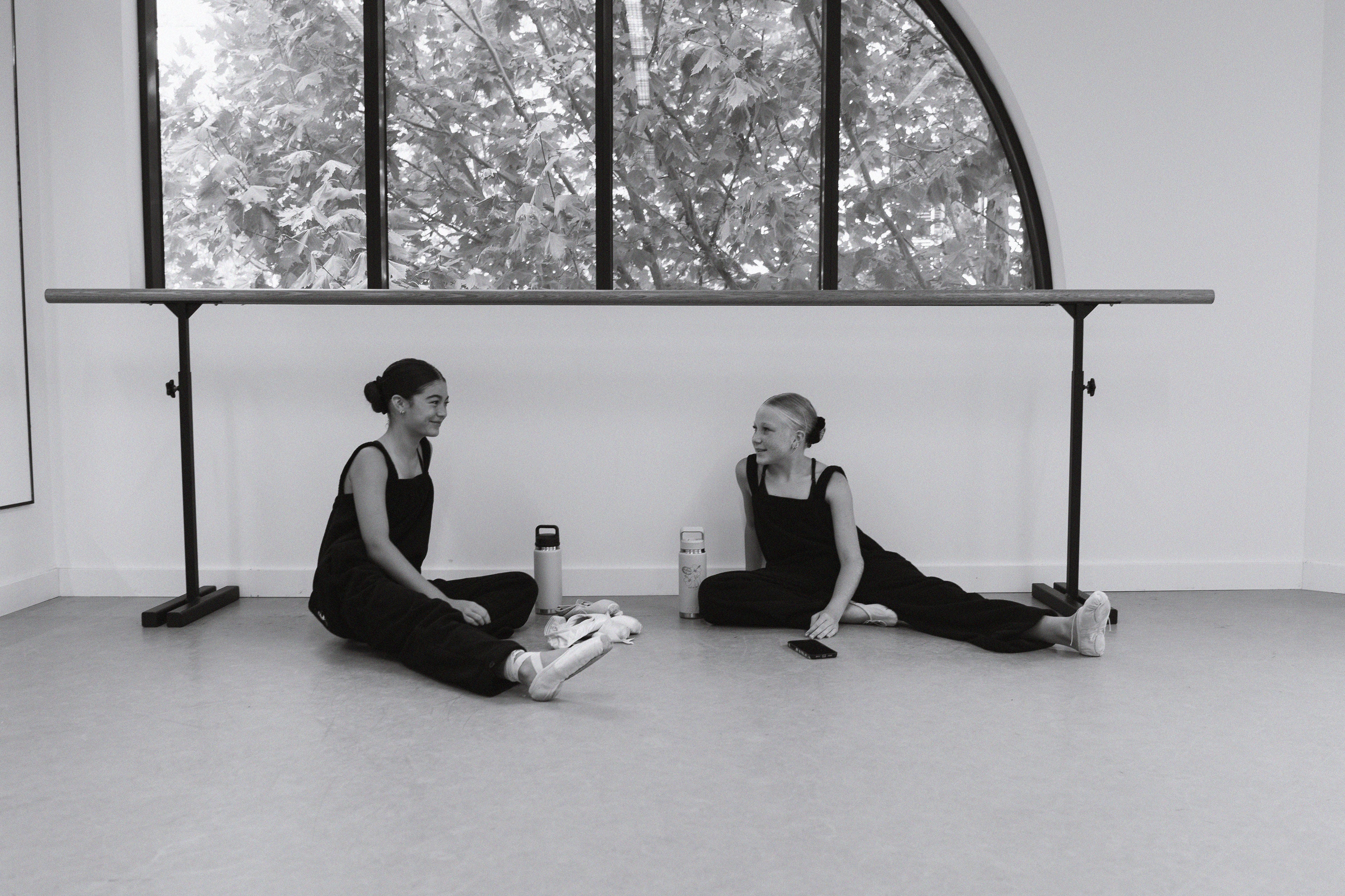 Gumbis Classic Warm-Up – Black (Teen)